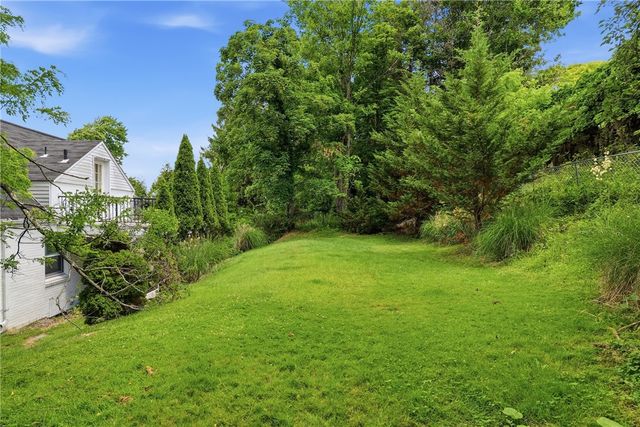 5163 Baptist Rd, Whitehall, PA 15236
