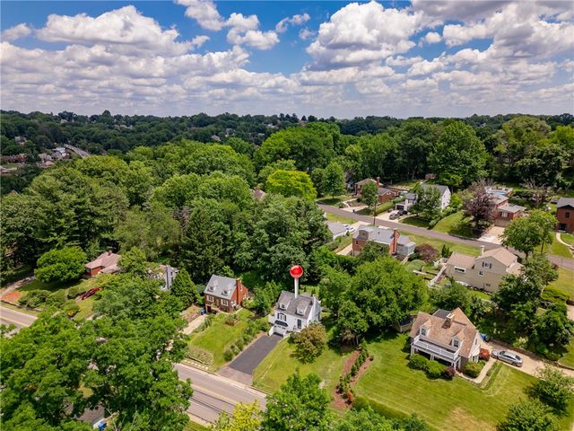 5163 Baptist Rd, Whitehall, PA 15236