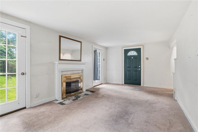 5163 Baptist Rd, Whitehall, PA 15236