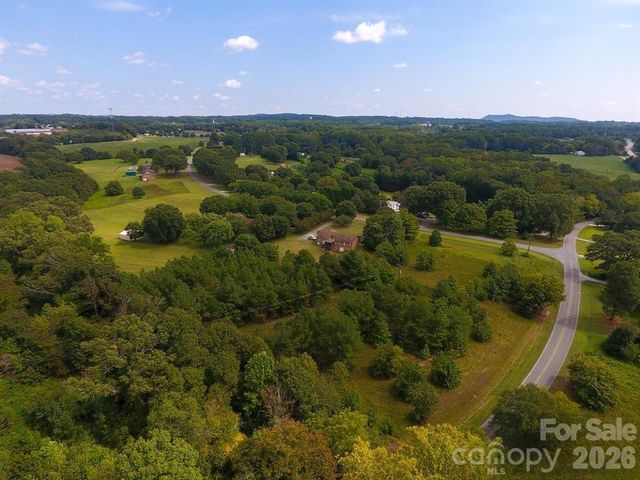 000 Putnam Lake Road, Kings Mountain, NC 28086