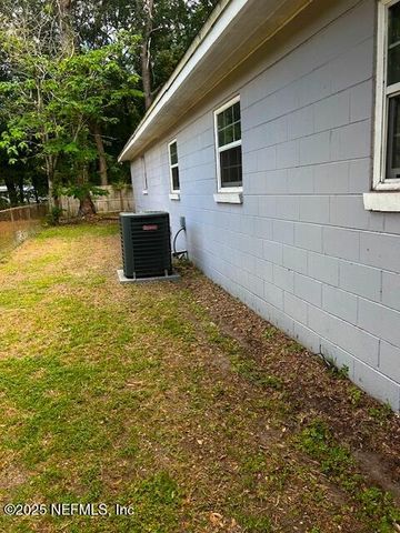 4421 MELVIN Circle E, Jacksonville, FL 32210
