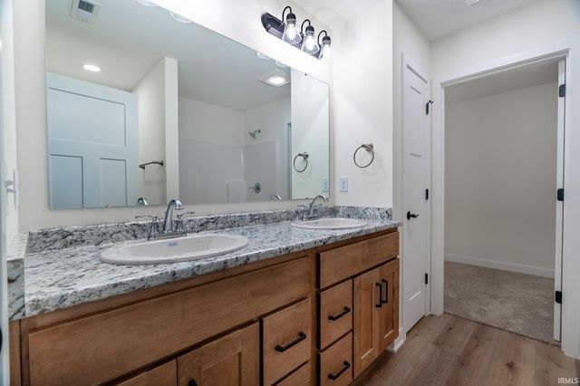 4738 Whittlebury Drive, Fort Wayne, IN 46818