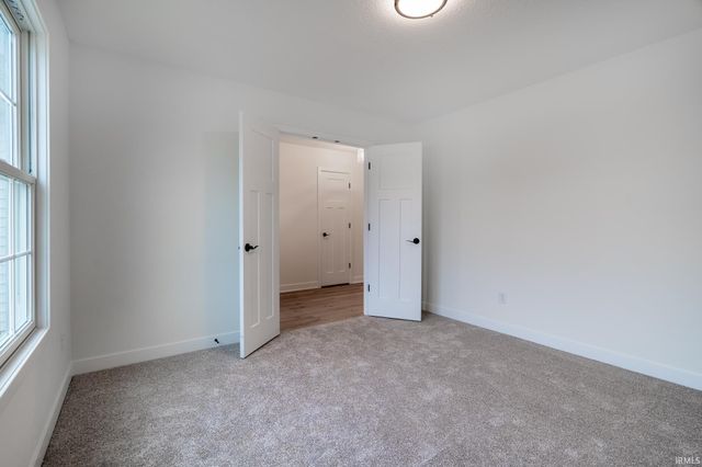 4738 Whittlebury Drive, Fort Wayne, IN 46818