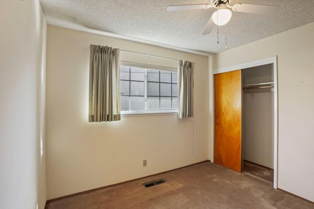 811 E C St, Oakdale, CA 95361