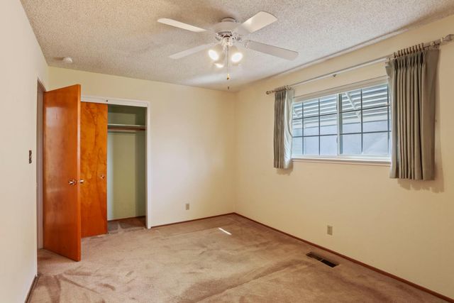 811 E C St, Oakdale, CA 95361