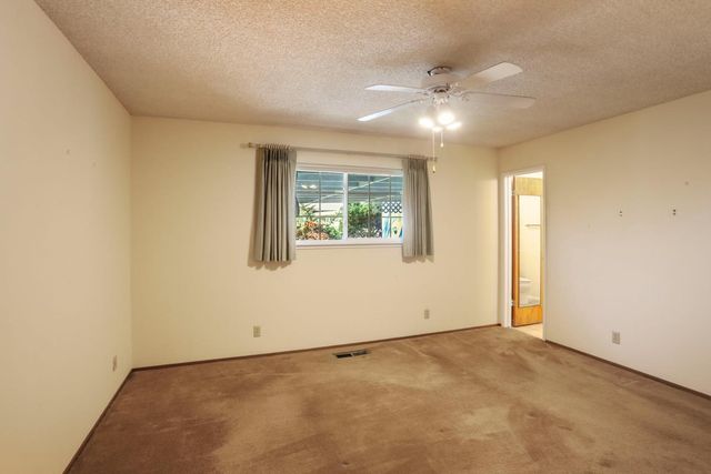 811 E C St, Oakdale, CA 95361