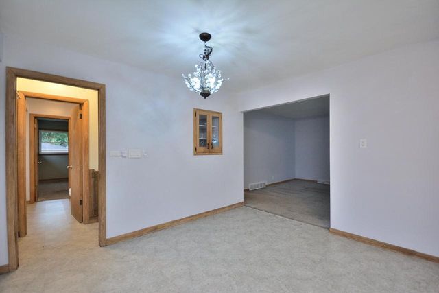 8945 W Herbert AVENUE, Milwaukee, WI 53225