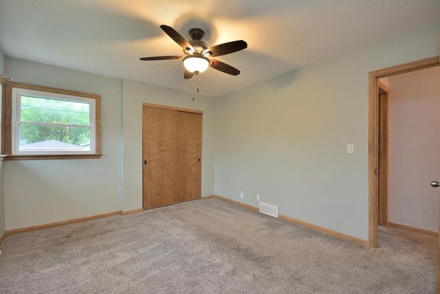 8945 W Herbert AVENUE, Milwaukee, WI 53225