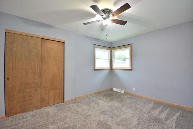 8945 W Herbert AVENUE, Milwaukee, WI 53225