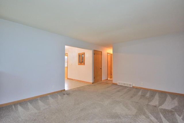 8945 W Herbert AVENUE, Milwaukee, WI 53225