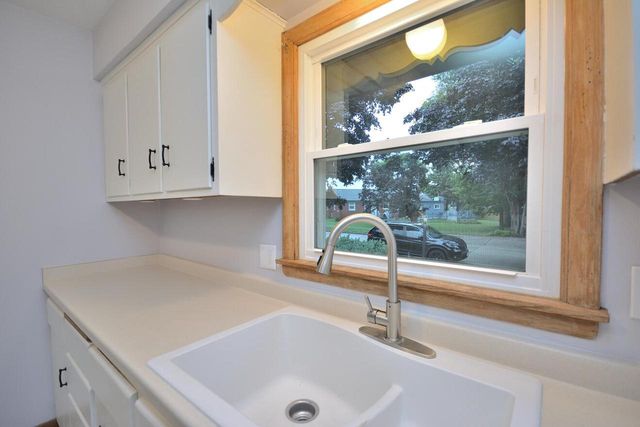 8945 W Herbert AVENUE, Milwaukee, WI 53225