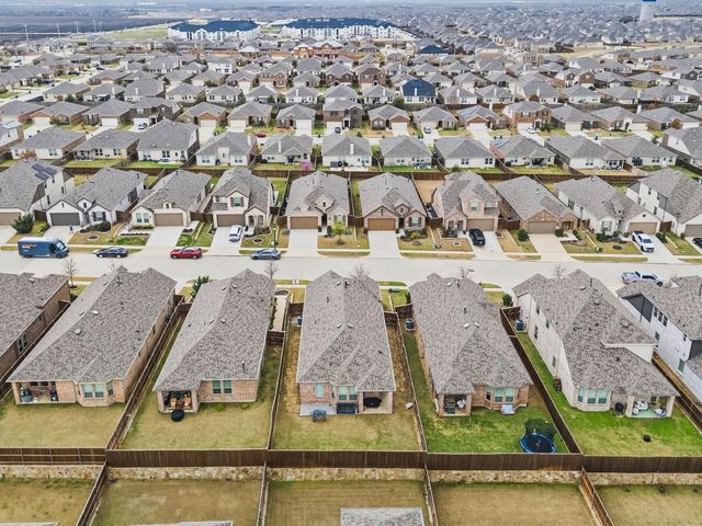 1829 Coronet Avenue, Aubrey, TX 76227