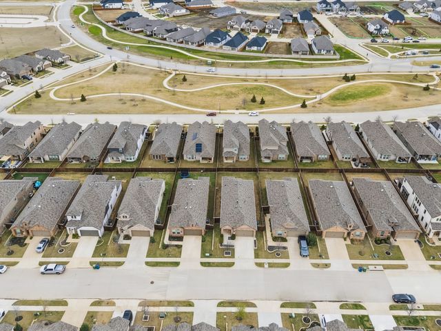 1829 Coronet Avenue, Aubrey, TX 76227