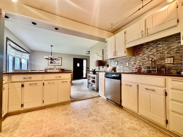 6344 Irving Avenue S, Richfield, MN 55423