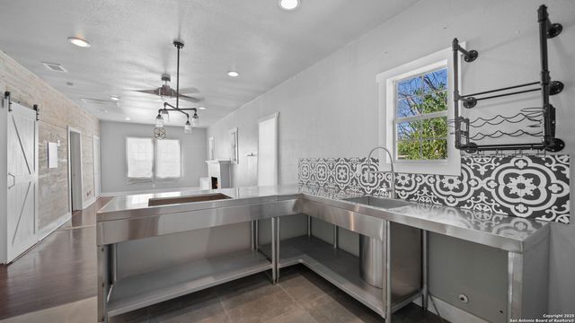 1503 Gibbs, San Antonio, TX 78202