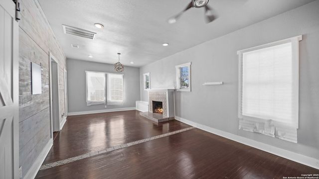 1503 Gibbs, San Antonio, TX 78202