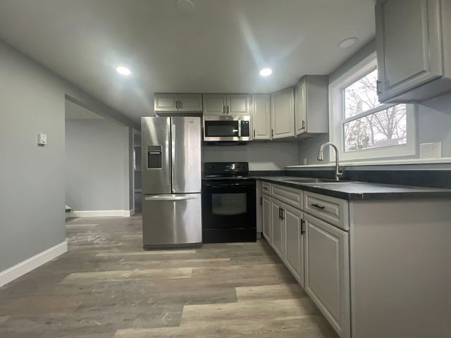 62 Jessie Ave 1, Attleboro, MA 02703