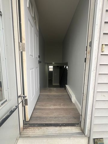 62 Jessie Ave 1, Attleboro, MA 02703