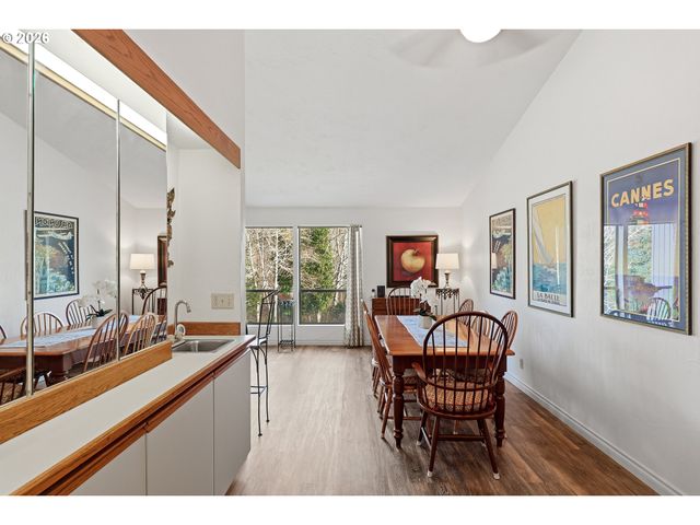 4696 Ne WINDWARD Pl, Lincoln City, OR 97367