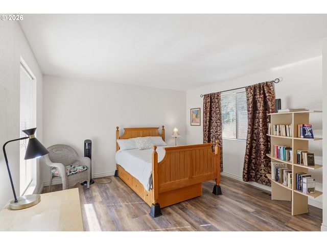 4696 Ne WINDWARD Pl, Lincoln City, OR 97367