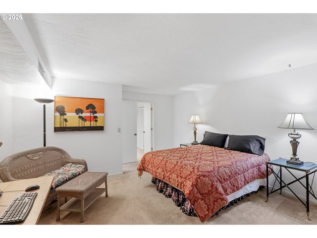 4696 Ne WINDWARD Pl, Lincoln City, OR 97367
