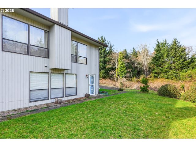 4696 Ne WINDWARD Pl, Lincoln City, OR 97367