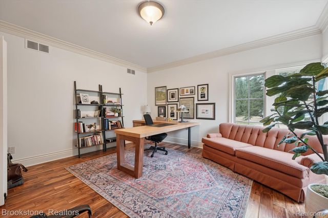 8179 Towering Pines, Springfield Charter Township, MI 48348