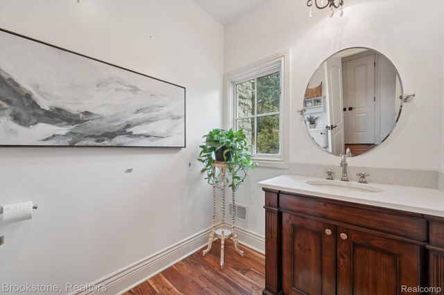 8179 Towering Pines, Springfield Charter Township, MI 48348