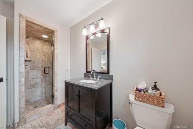 8179 Towering Pines, Springfield Charter Township, MI 48348