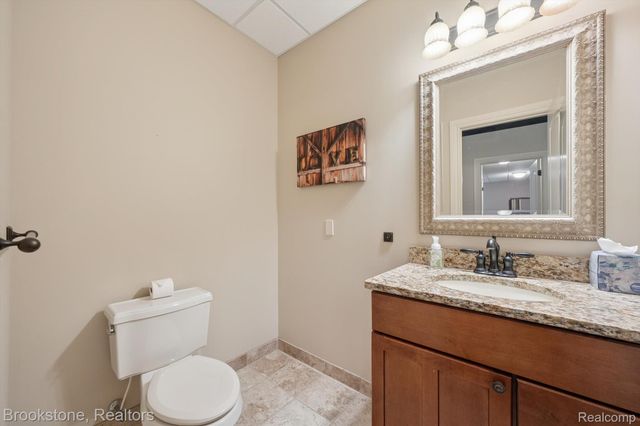 8179 Towering Pines, Springfield Charter Township, MI 48348