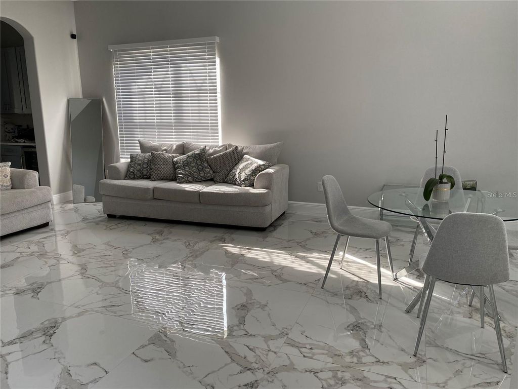 Image 3 of property listing at 1212 DARNABY WAY, Orlando, FL 32824