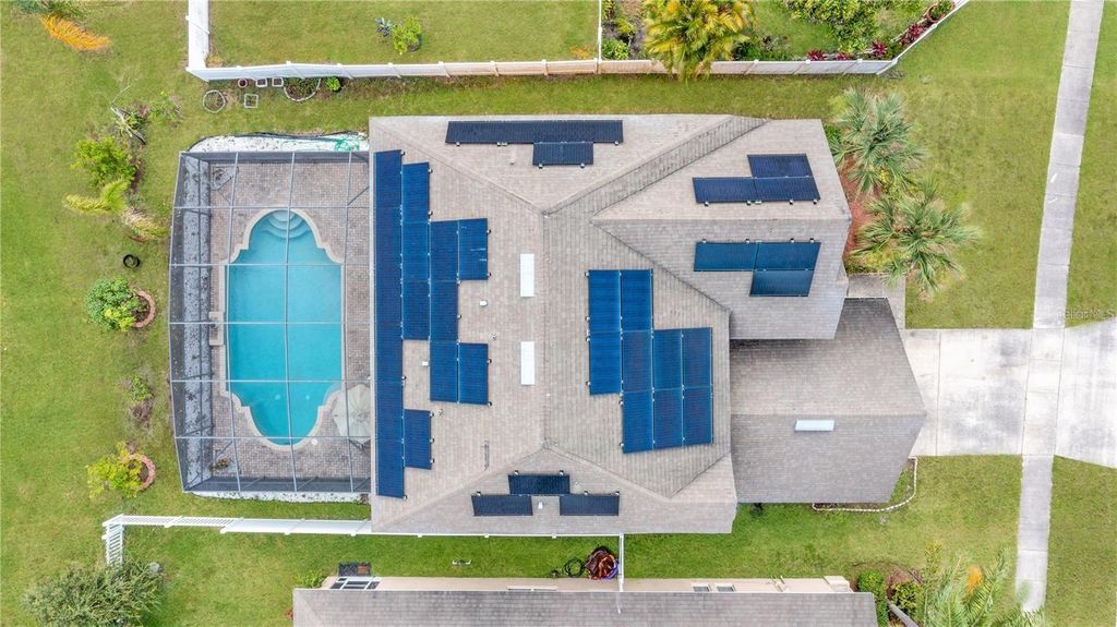 Image 25 of property listing at 1212 DARNABY WAY, Orlando, FL 32824