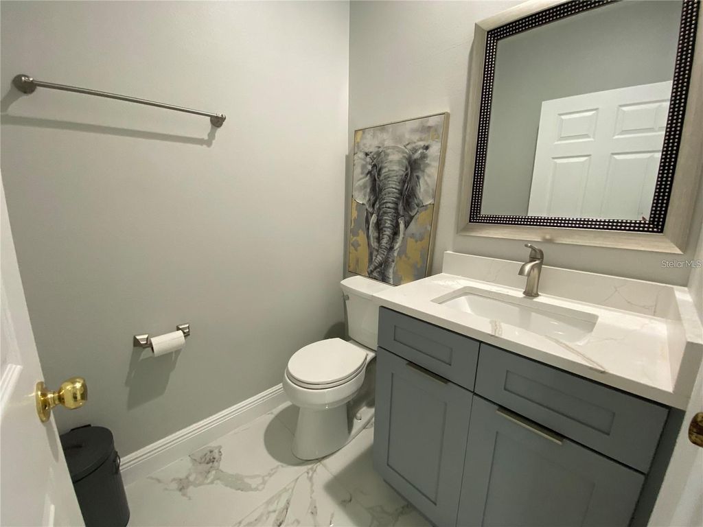 Image 6 of property listing at 1212 DARNABY WAY, Orlando, FL 32824