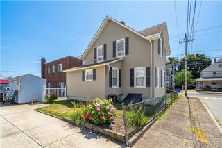 574 Central Ave, Pawtucket, RI 02861