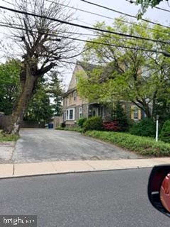 19 ELLIOTT AVE, Bryn Mawr, PA 19010
