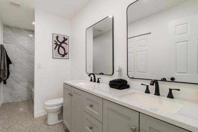 5608 E 10th Avenue, Gary, IN 46403