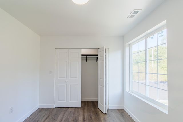 5608 E 10th Avenue, Gary, IN 46403