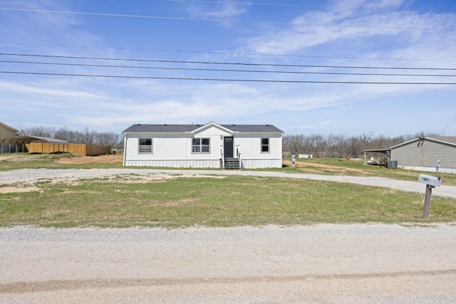 1730 Wildhorse Lane, Stephenville, TX 76401