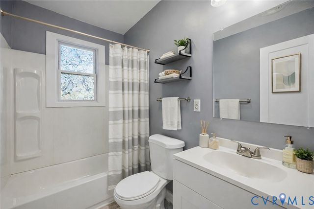 101 Slagle Ave, Petersburg, VA 23803