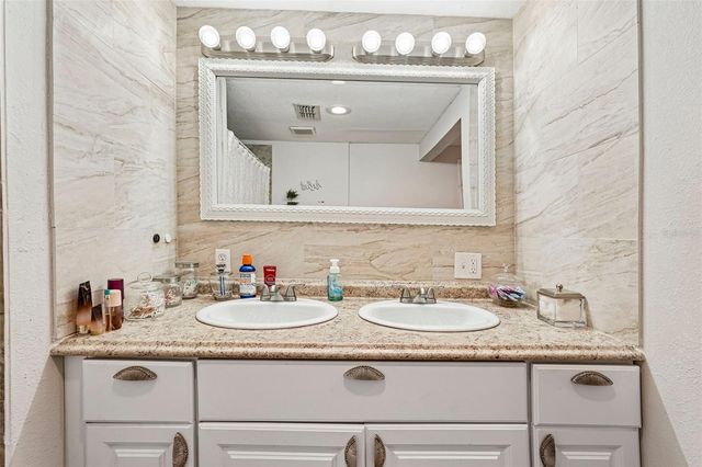 603 60TH AVENUE W, Bradenton, FL 34207