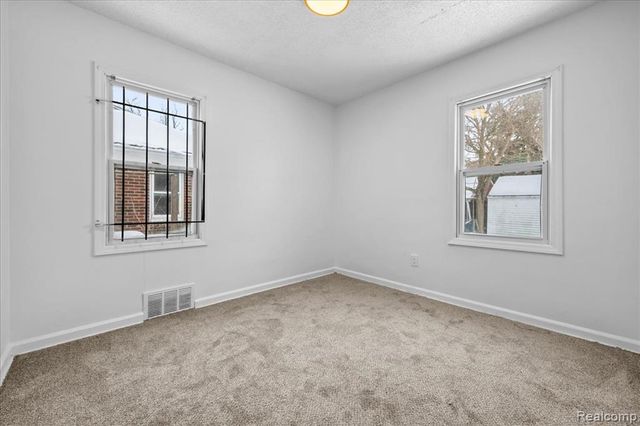 7600 Penrod Street, Detroit, MI 48228