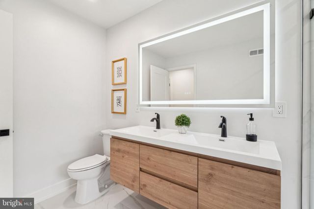 1106 N BODINE ST, Philadelphia, PA 19123