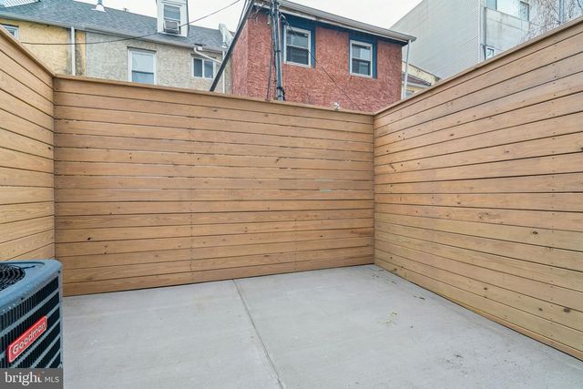 1106 N BODINE ST, Philadelphia, PA 19123