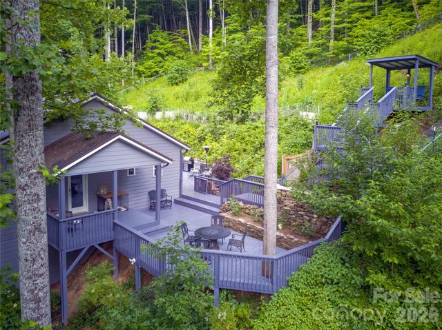 7 Higel Lane, Maggie Valley, NC 28751
