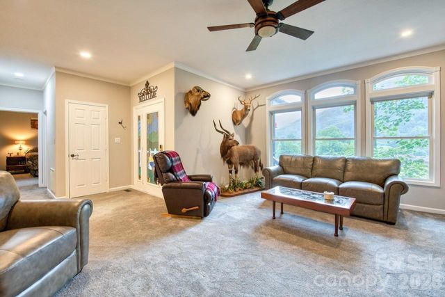 7 Higel Lane, Maggie Valley, NC 28751