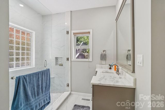 7 Higel Lane, Maggie Valley, NC 28751