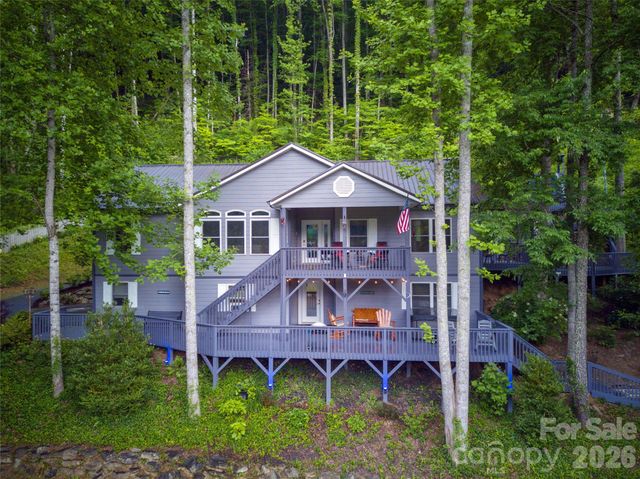 7 Higel Lane, Maggie Valley, NC 28751