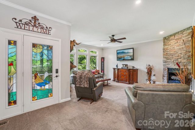 7 Higel Lane, Maggie Valley, NC 28751