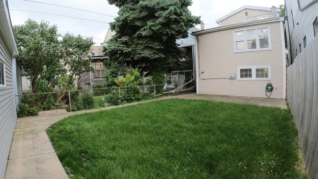 4219 N Albany Avenue 2, Chicago, IL 60618
