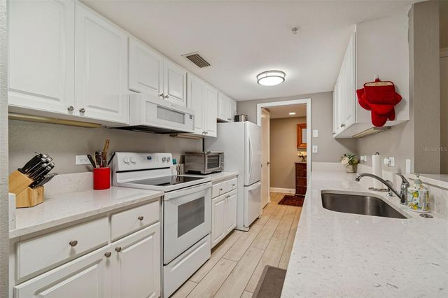 36750 US HIGHWAY 19 N 16210, Palm Harbor, FL 34684